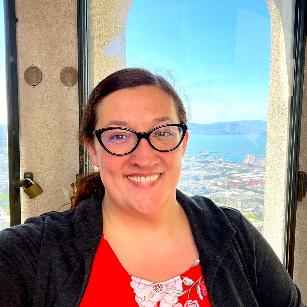 Meet your Posher, Elizabeth